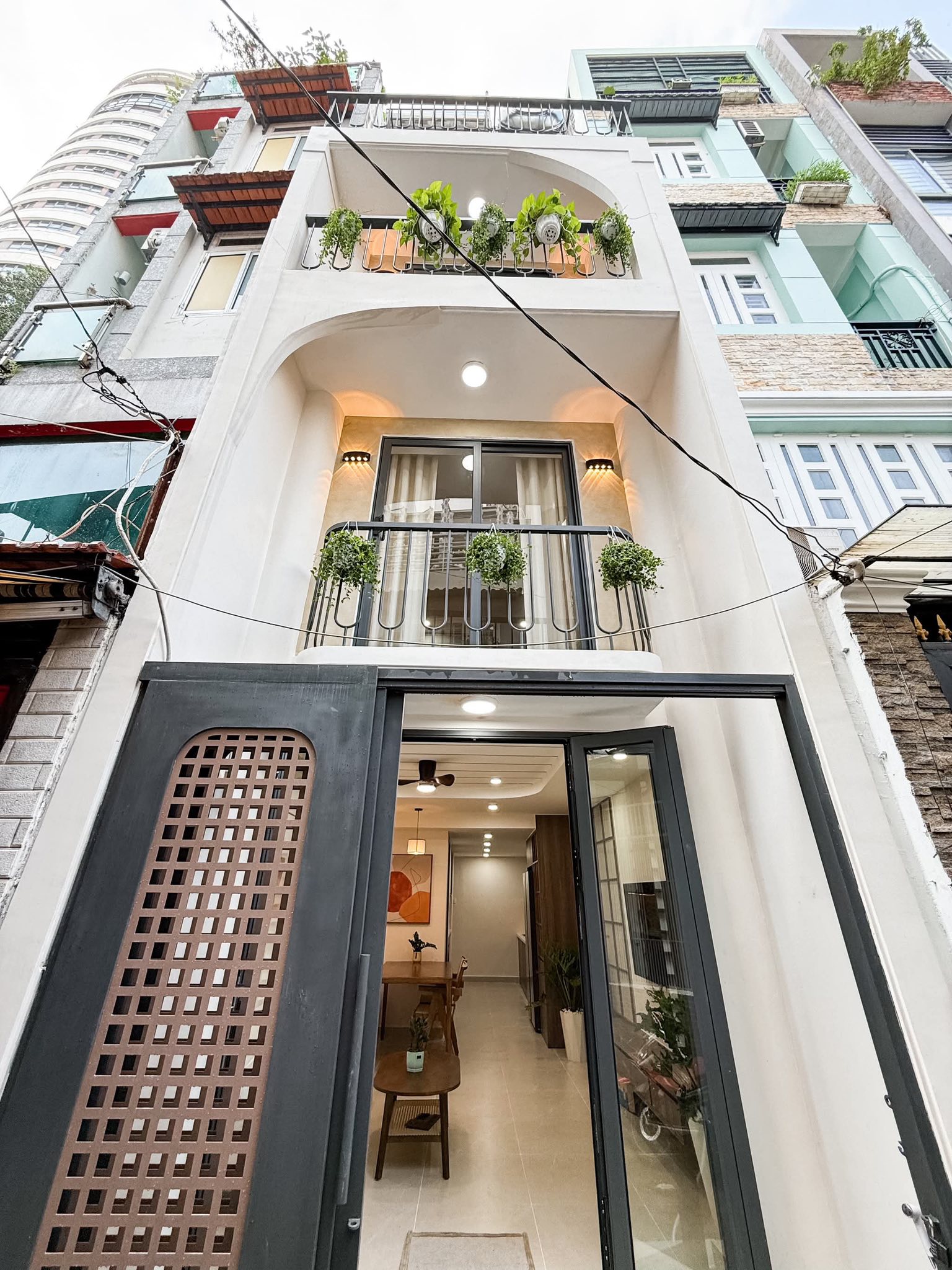 TP TÂN AN – NHÀ 3 TẦNG MT LÊ HỮU NGHĨA , CHÍNH CHỦ BÁN ĐẤT – 2 TỶ 6/69m2