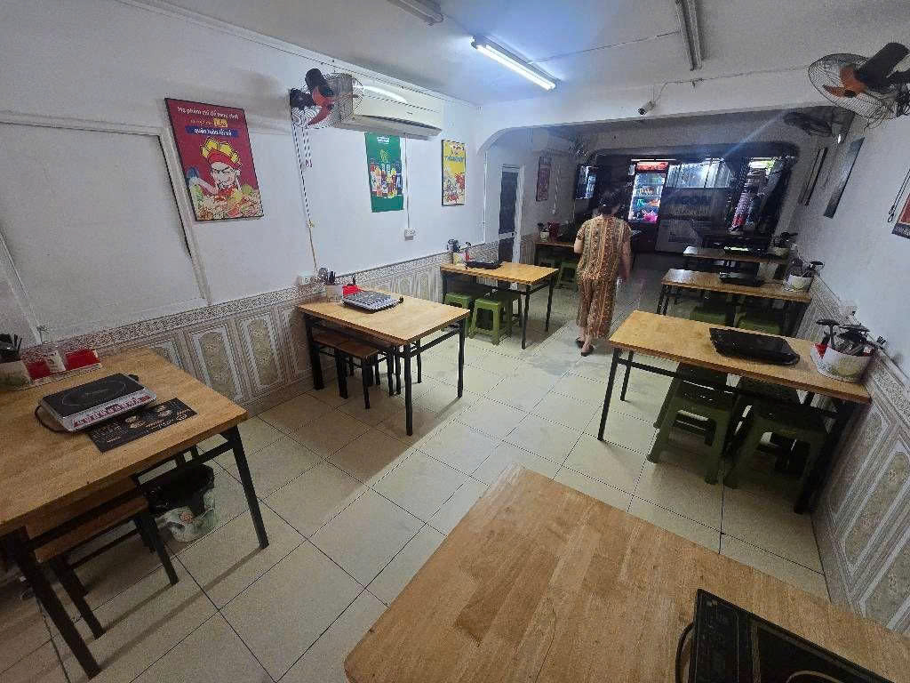 Bán nhà tập thể tầng 1 mặt phố lê thanh nghị 100M ô tô dừng đỗ kinh doanh HBT