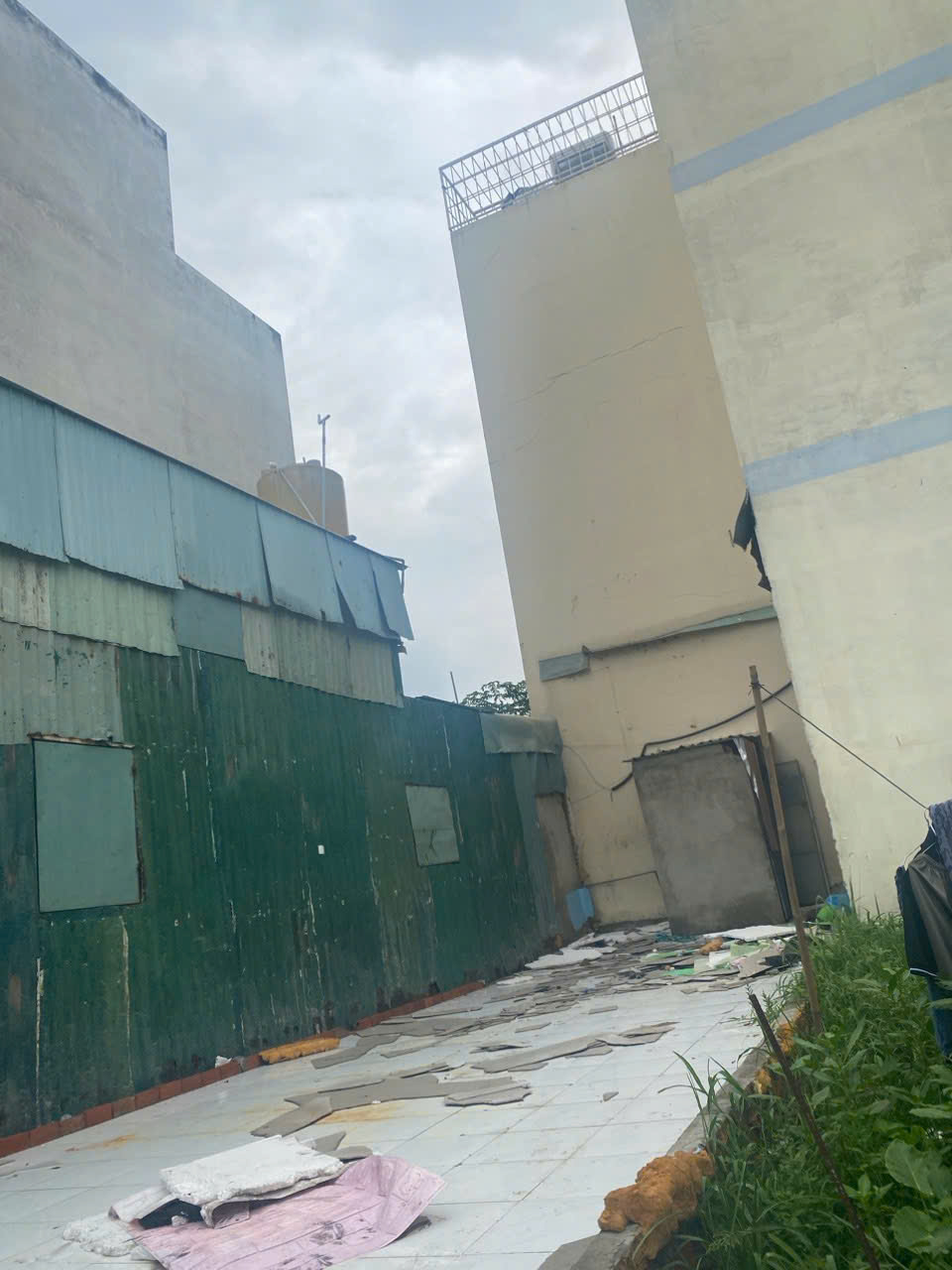Bán đất hẻm xe hơi Nguyễn Thị Tư; 4x13m; tiện xây dựng; không ngập; sổ đỏ; 3 tỷ