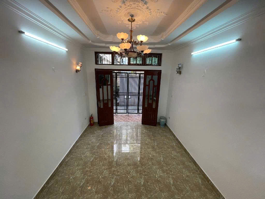 Bán nhà Đội Cấn – Ba Đình, 5 tầng, ngõ ô tô tránh, chỉ nhỉnh 8 tỉ