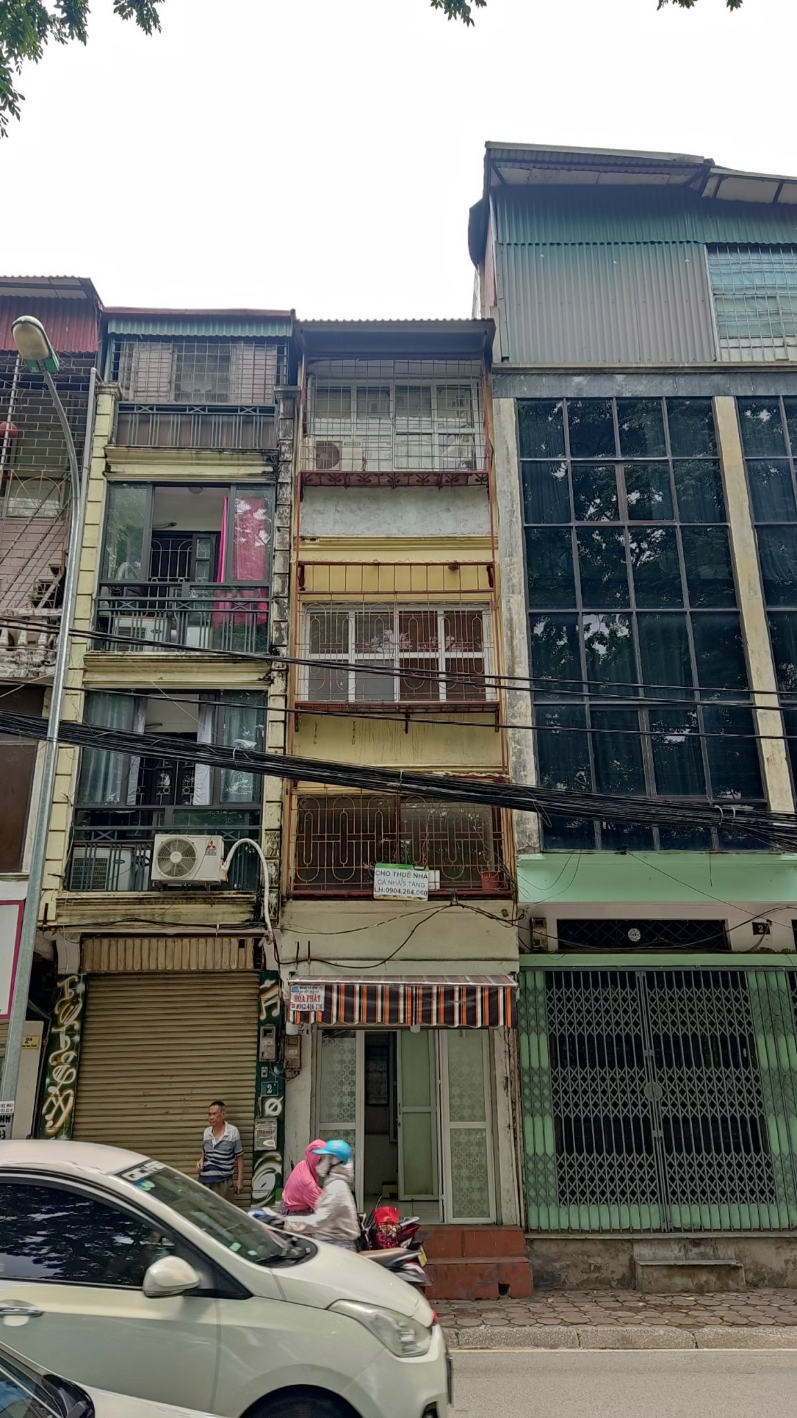 Cho thuê, 22m, 11 tr phố Hoàng Hoa Thám - Hà Nội .