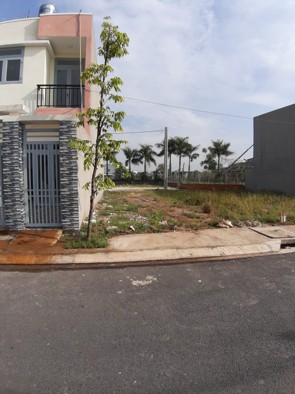 Cắt lỗ 1 lô đất vị trí đẹp cách chợ Bình Sơn 300m, gần KCN Long Thành.