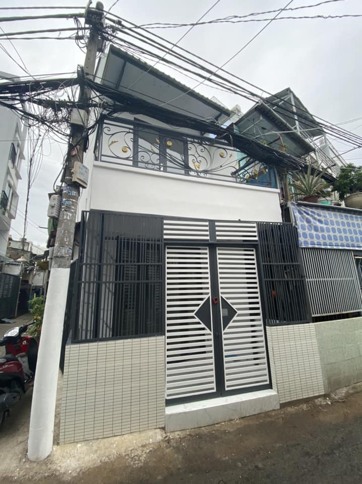 Lái Nhà Cắt Lỗ Nhà 1 Trệt 1 Lầu Chỉ 950 Triệu.