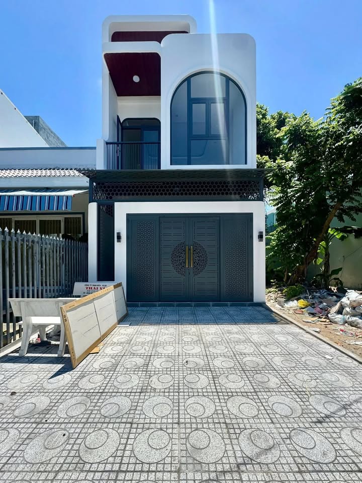 Bán nhà mặt phố tại Cần Đước, Long An - Khu dân cư đông đúc - Gía chỉ 2 tỷ 480