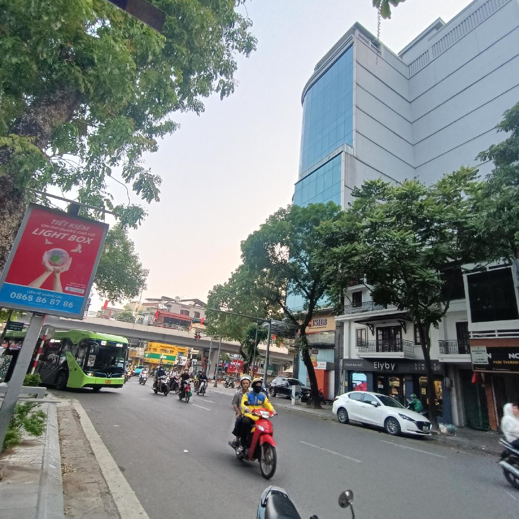 Bán đất mặt phố huế siêu vip 83M tặng nhà hai bà trưng