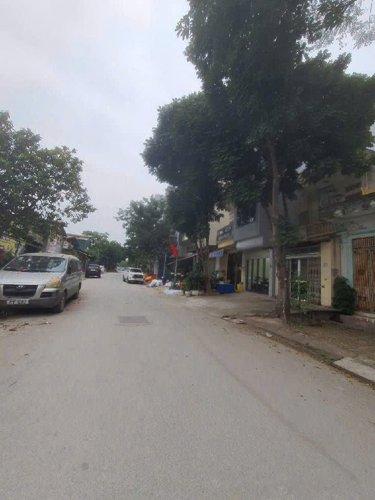 Bán đất bùi huy bích 60M phân lô ô tô 29 chỗ vào đất kinh doanh hoàng mai