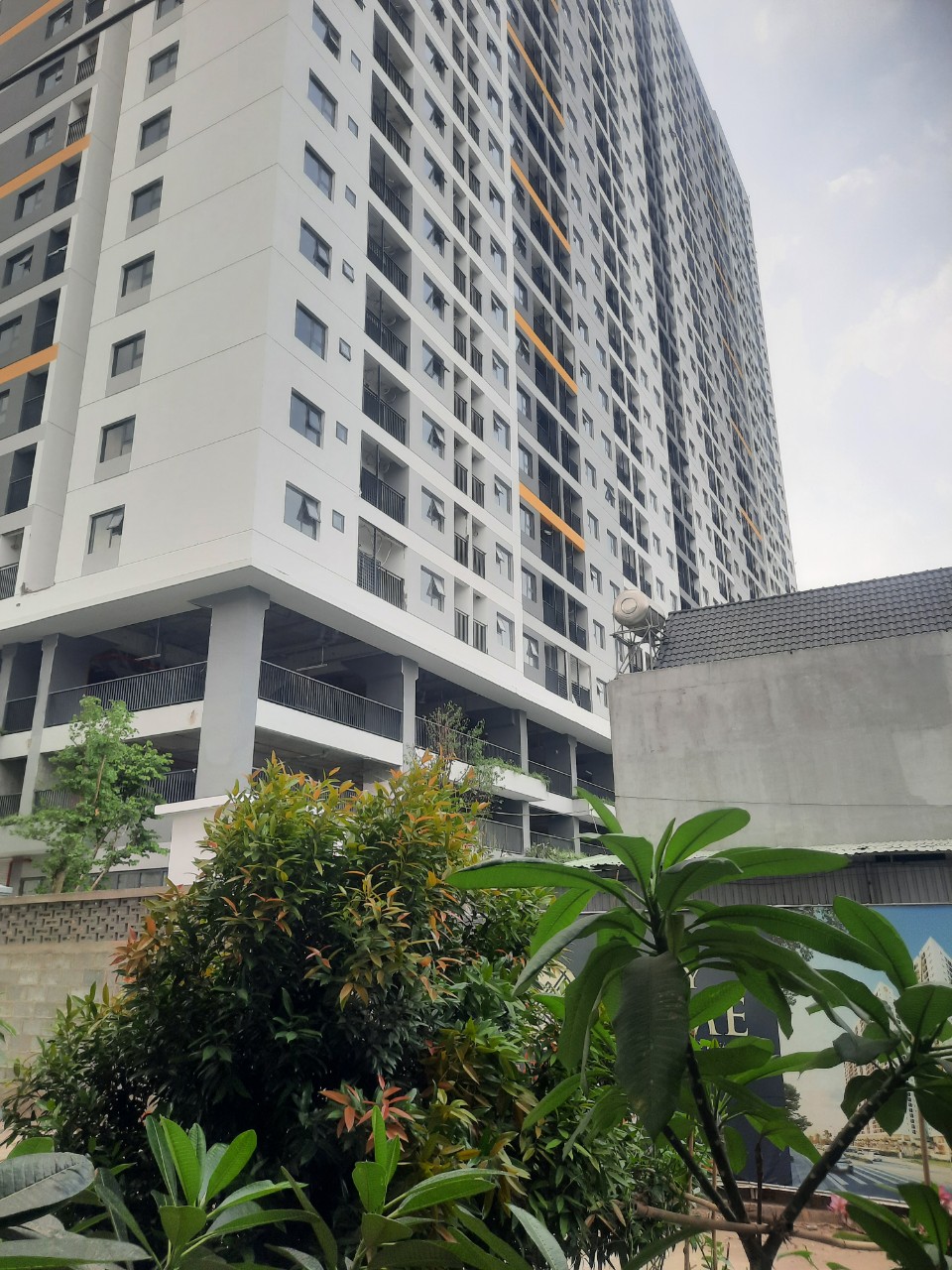 Bán mới căn hộ Thuận An Bình Dương giá 900tr, có OCB hỗ trợ trả góp 80%