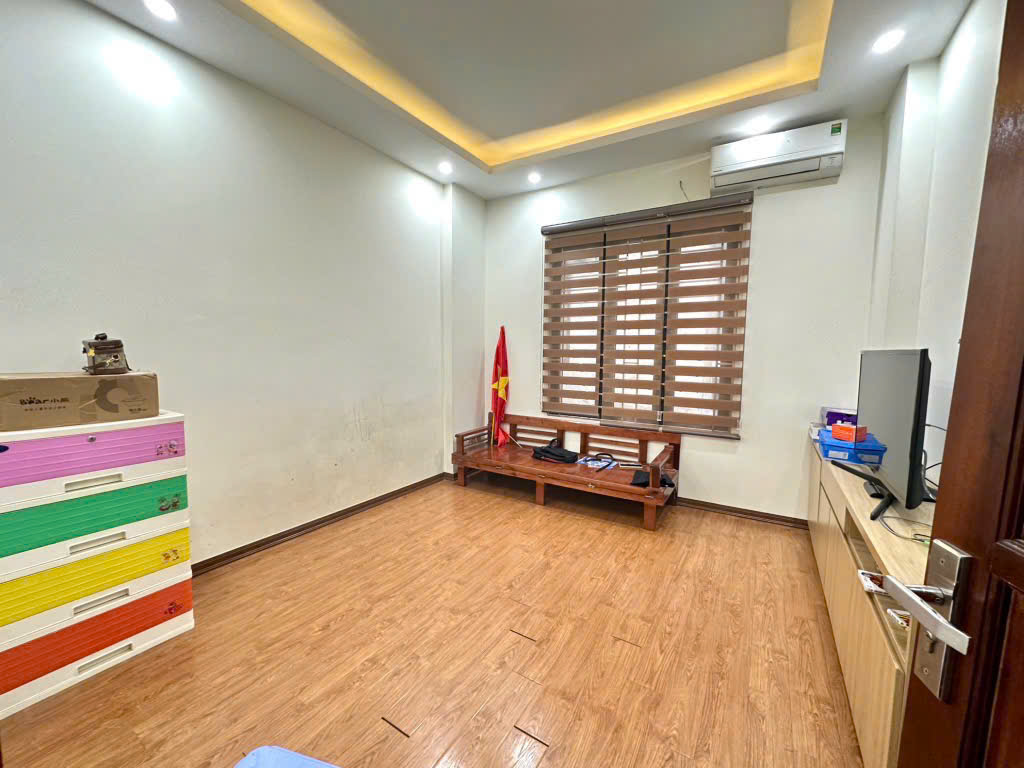 Bán nhà An Dương Vương – View cầu Nhật Tân, ngõ thông, 2 thoáng, 5 tầng đẹp – Gi