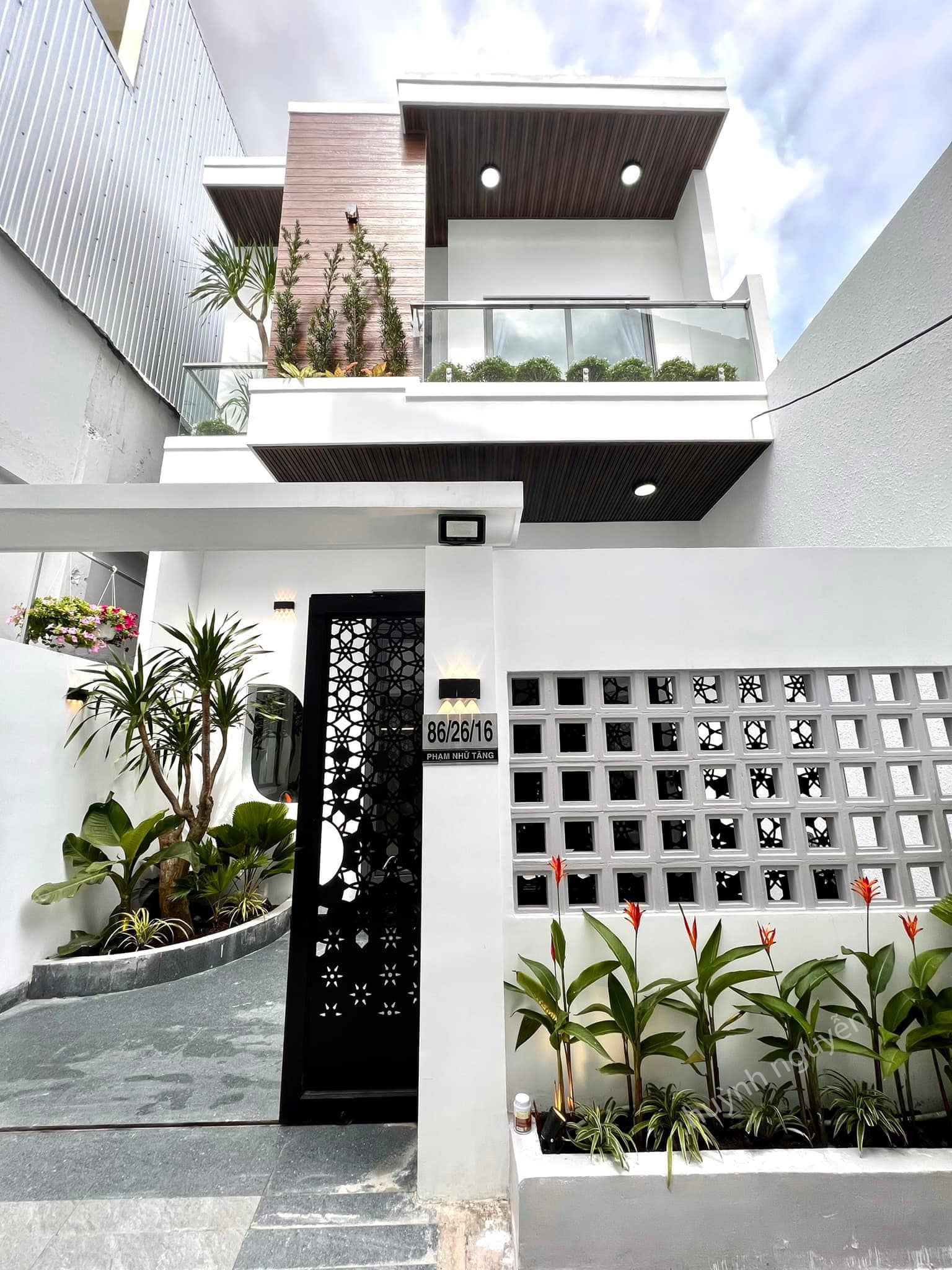 NHÀ PHỐ 2 TẦNG,DT 93M²,2 TỶ 3 ,MT ĐINH ĐỨC THIỆN,TẶNG NỘI THẤT CAO CẤP – MT 8M