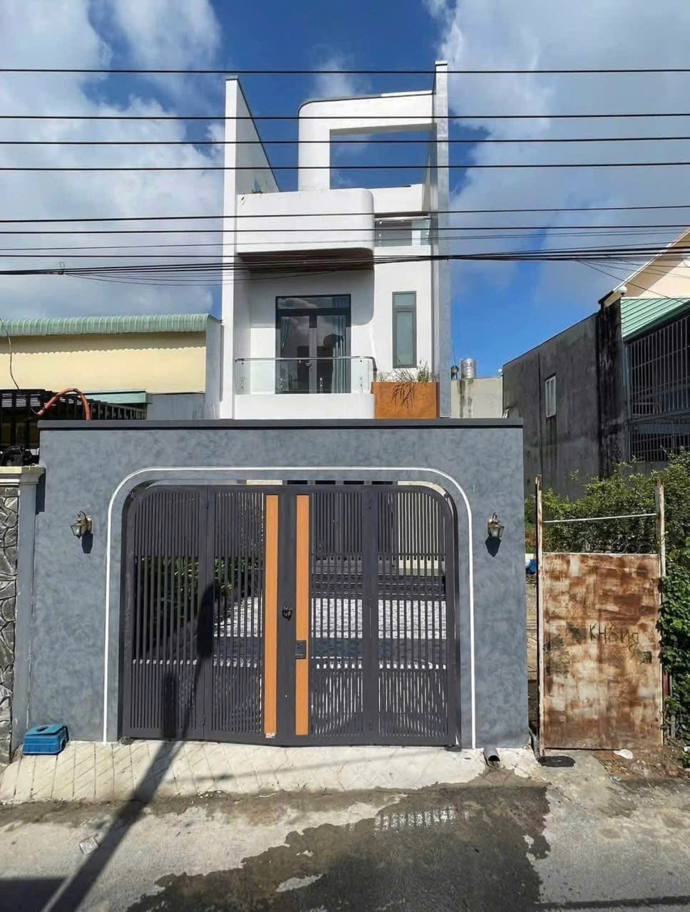 Nhà đẹp 2 tầng – Gần AEON Tân An - Long An - 2 Tỷ 3- 65m2