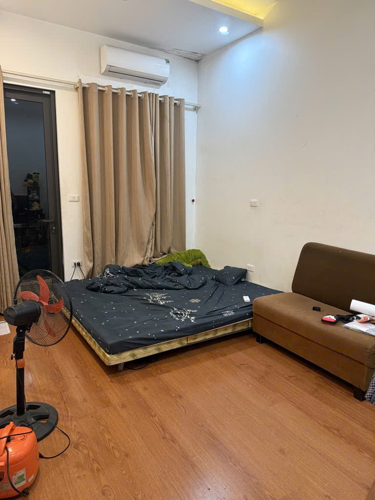 Bán nhà giáp nhị 4 tầng dân xây lô góc ô tô vào nhà kinh doanh hoàng mai