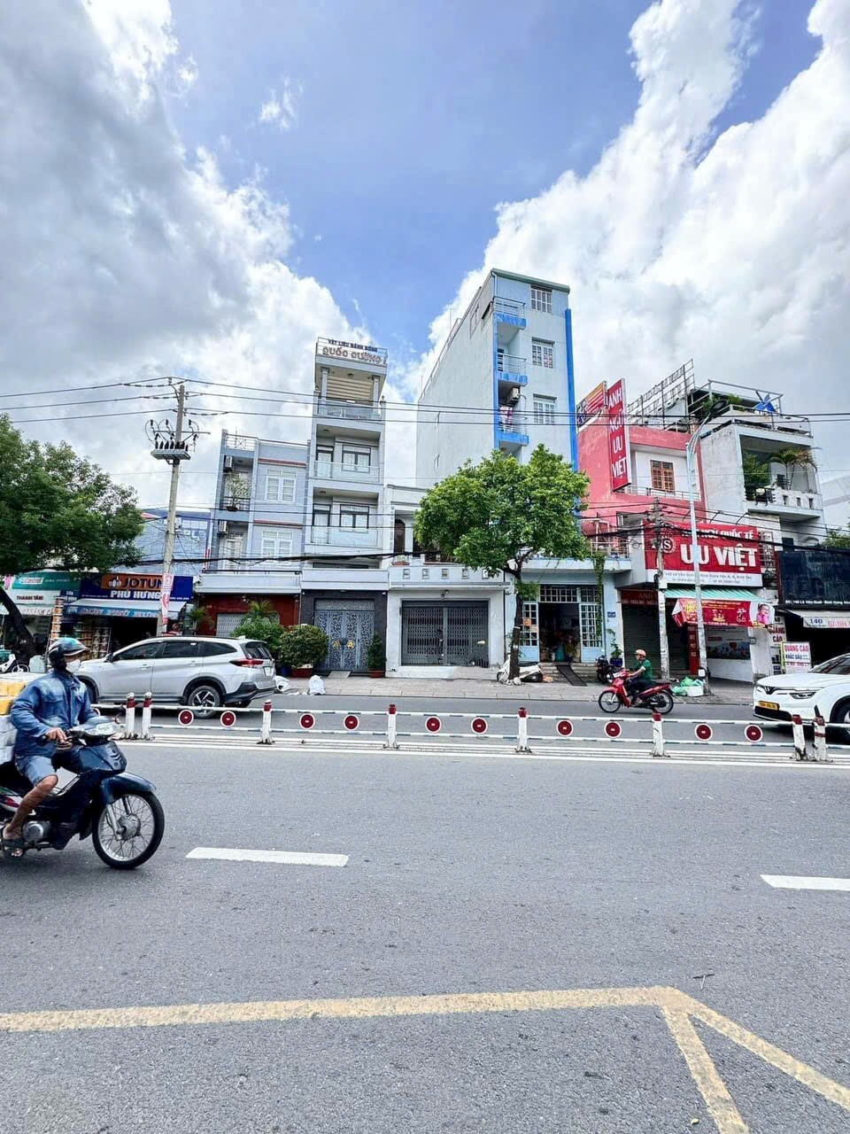 Nhà mặt tiền Lê Văn Quới, Bình Hưng Hòa A, Bình Tân dt 95m2 1 lầu 3pn, 2wc, giá