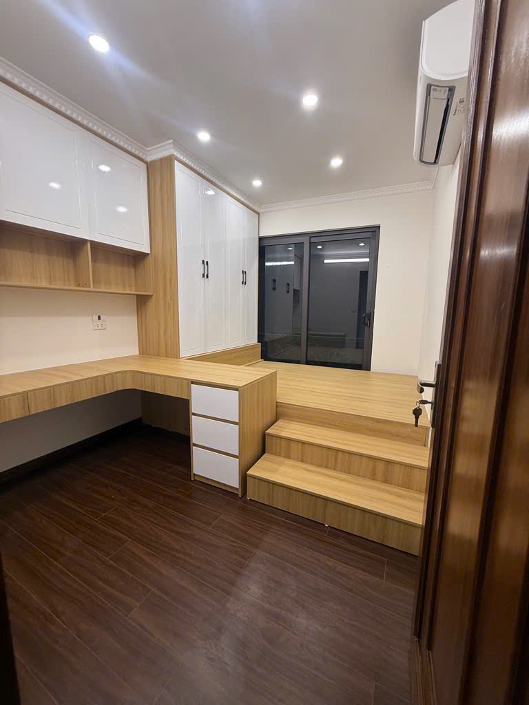 TRUNG TÂM BA ĐÌNH – LÔ GÓC – THANG MÁY – 2 THOÁNG – GIÁ CHỈ 9,9 TỶ!