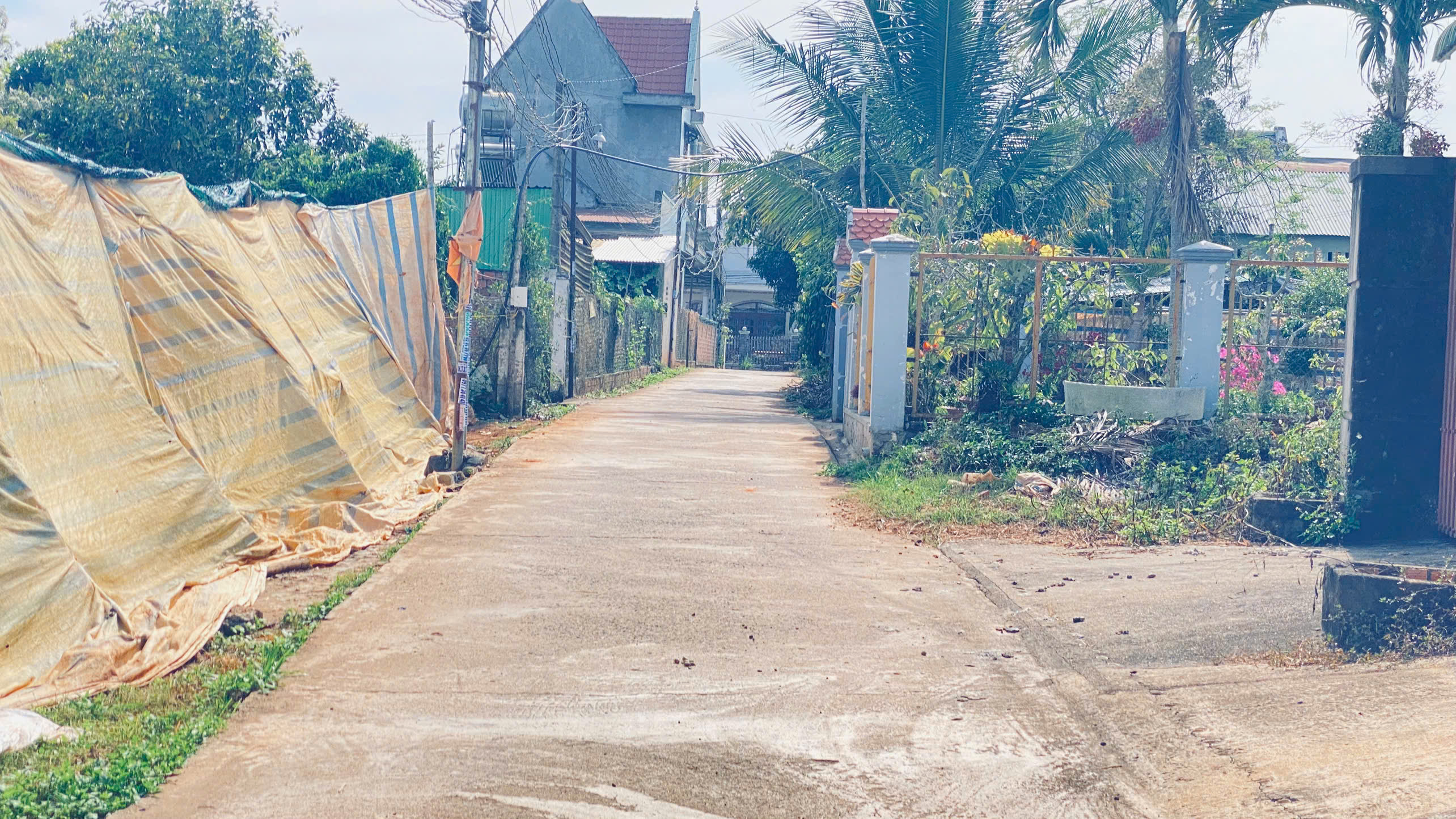 Bán đất sẵn nhà c4 hẻm ninh gia đức trọng cũ, lâm đồng