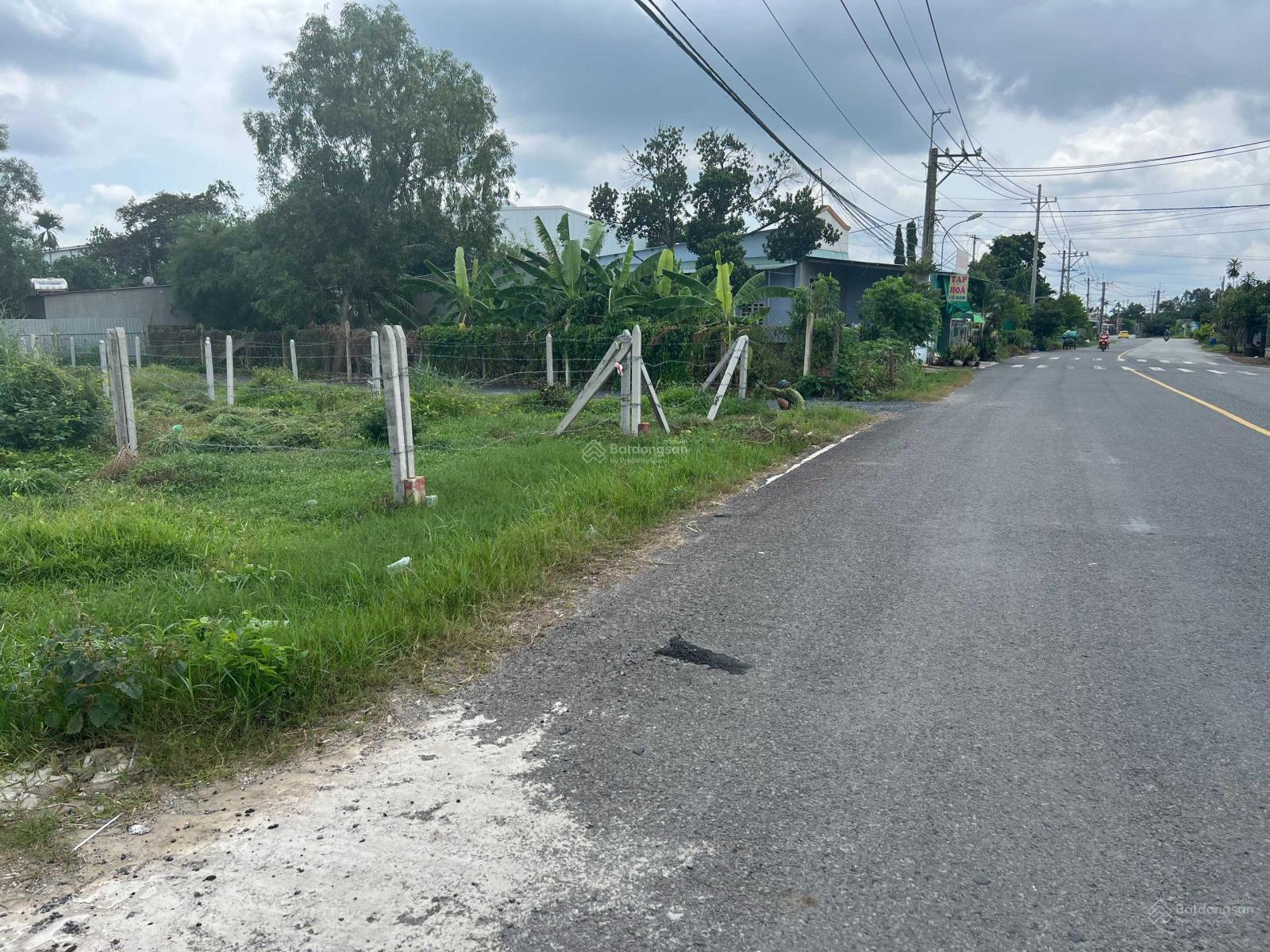 Bán 150m2 đất thổ cư cách ql22 100m Thị Xã Gò Dầu 230 triệu hết đất