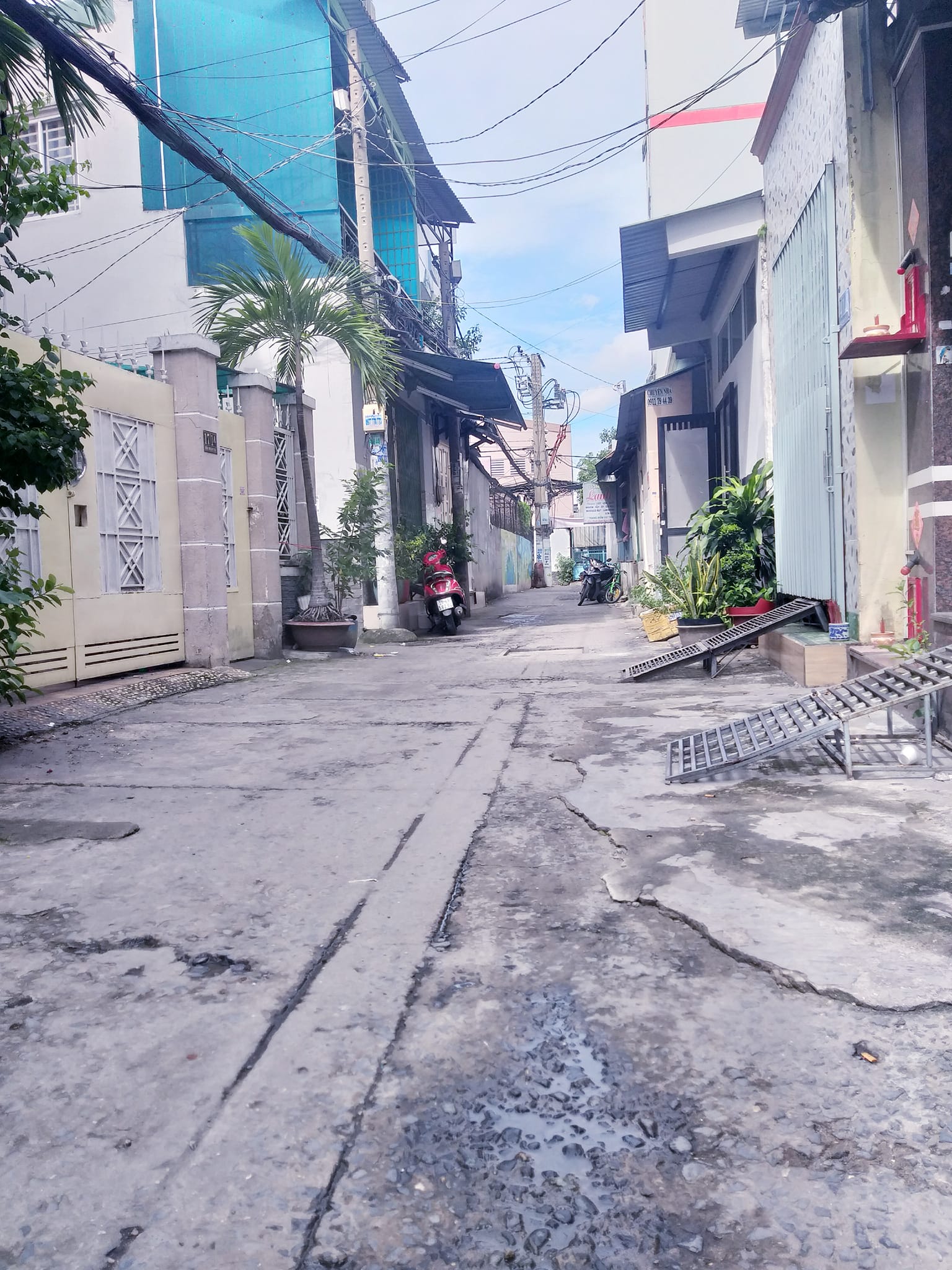 Bán nhà 4 Tầng cực rộng, căn góc thoáng mát, Hẻm xe hơi đường Bông Sao Quận 8