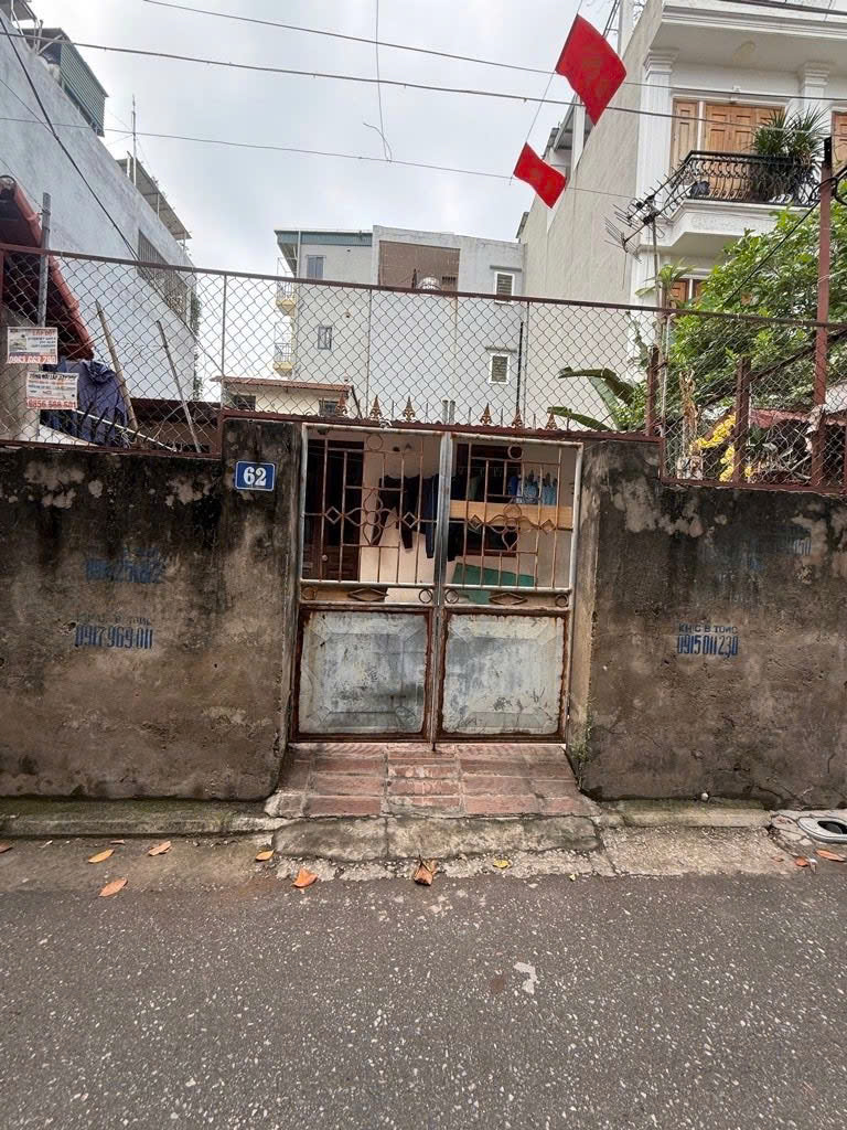 Bán đất tư đình 70M lô góc ô tô thông long biên