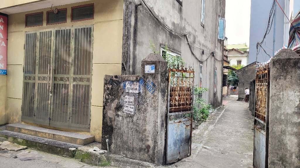 Giảm 3 tỷ cần bán gấp mảnh đất 66M lô góc trần khát chân gần phố hai bà trưng