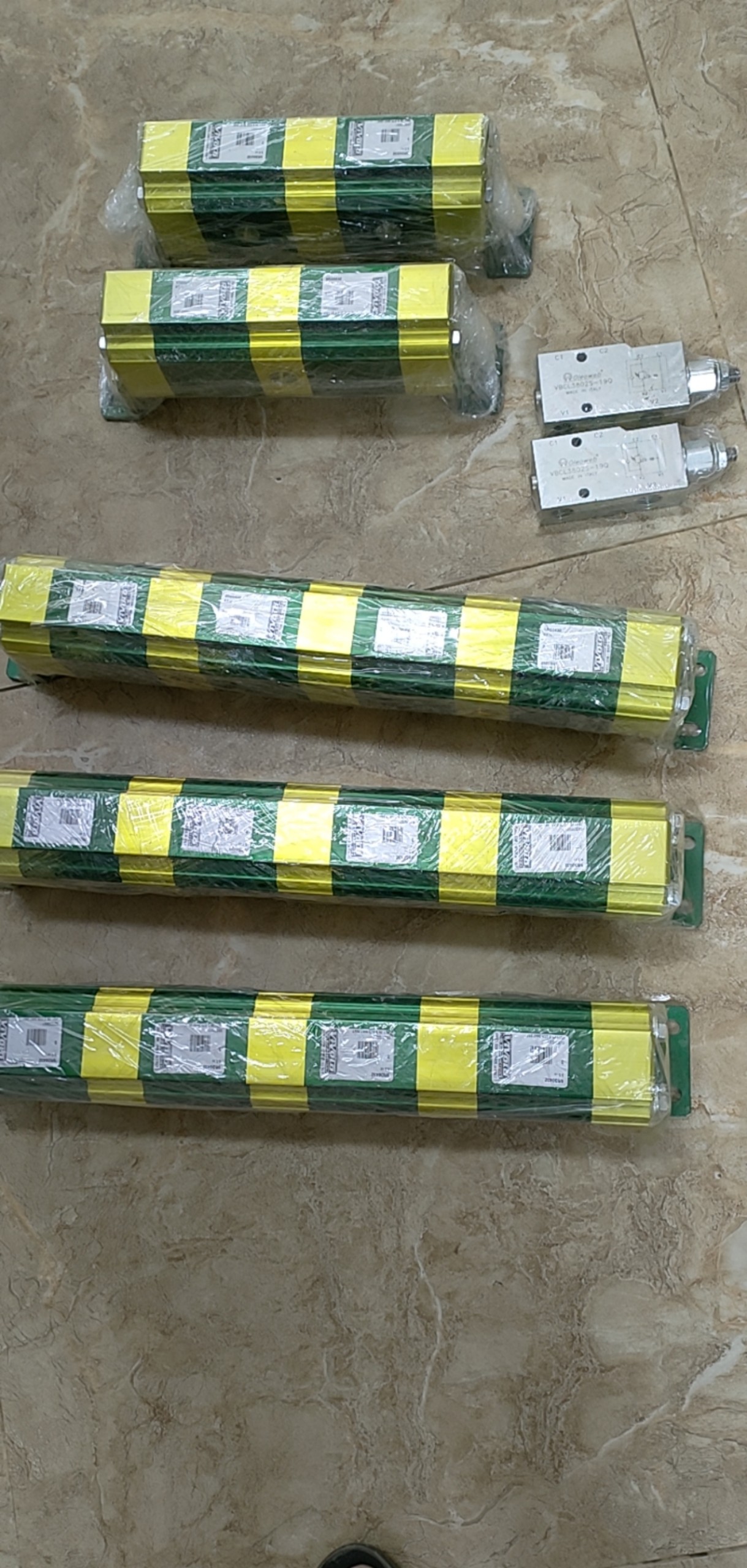 Bộ chia dầu bánh răng, Bộ chia lưu lượng bánh răng thủy lực 2 đầu ra