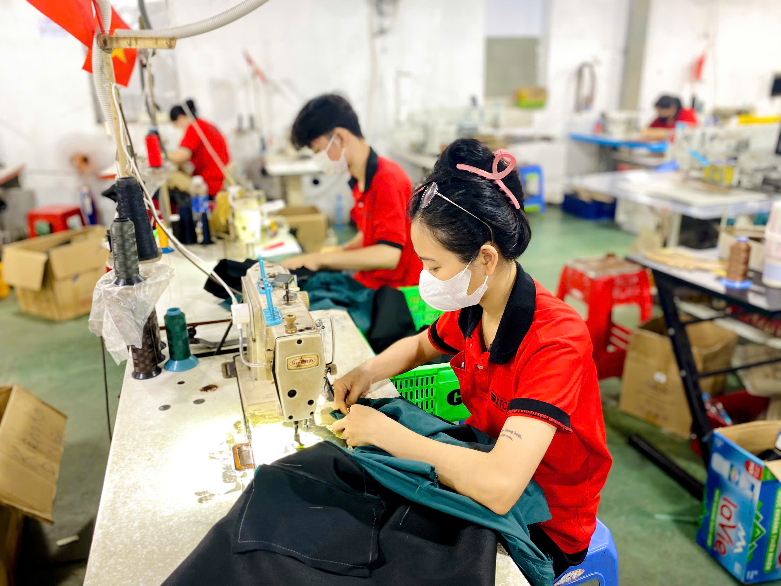 BÁN SỈ PHỤ KIỆN DA GIÁ XƯỞNG