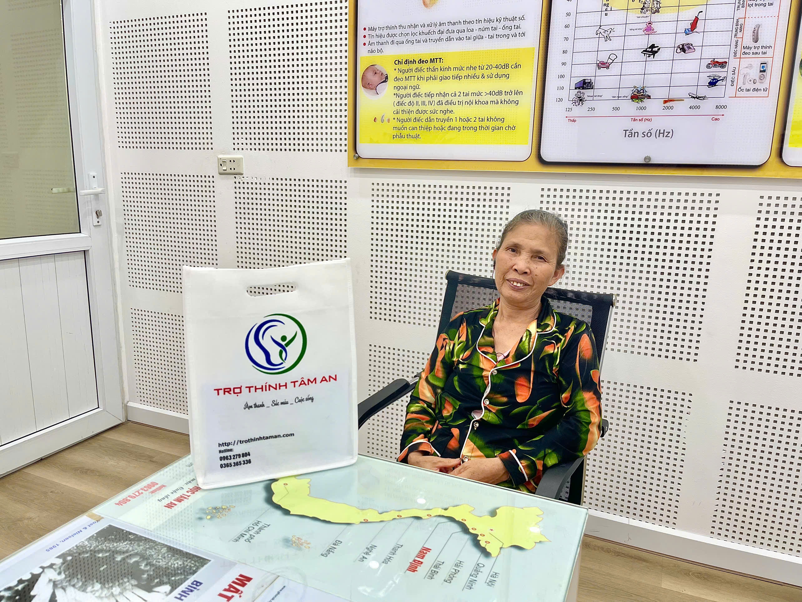 Unisound – Máy trợ thính có dây dễ dùng, âm thanh rõ ràng, giá hợp lý