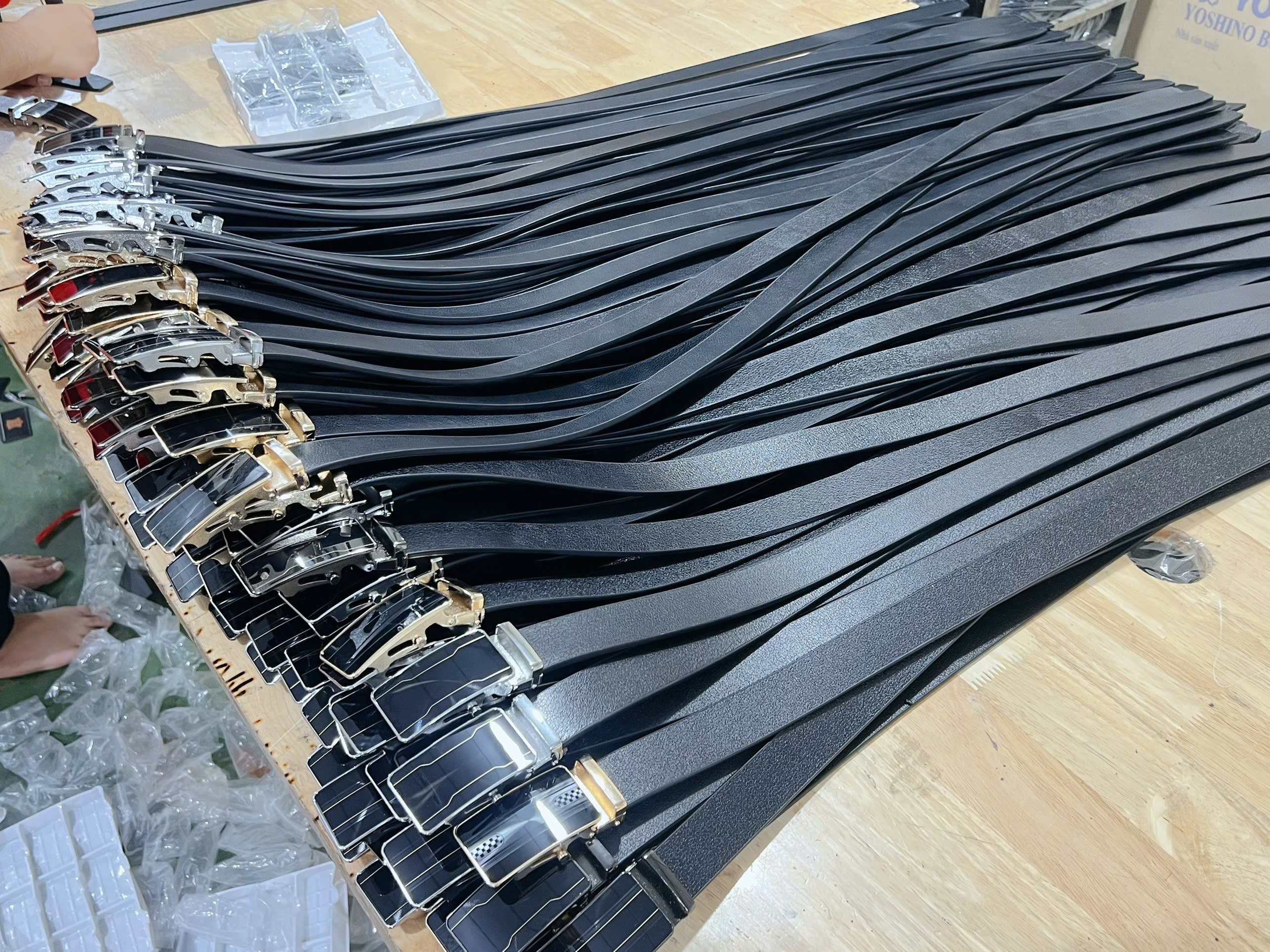 Xưởng sản xuất đồ da chuyên sỉ cho người mới khởi nghiệp - VỐN THẤP - VAT ĐẦY ĐỦ