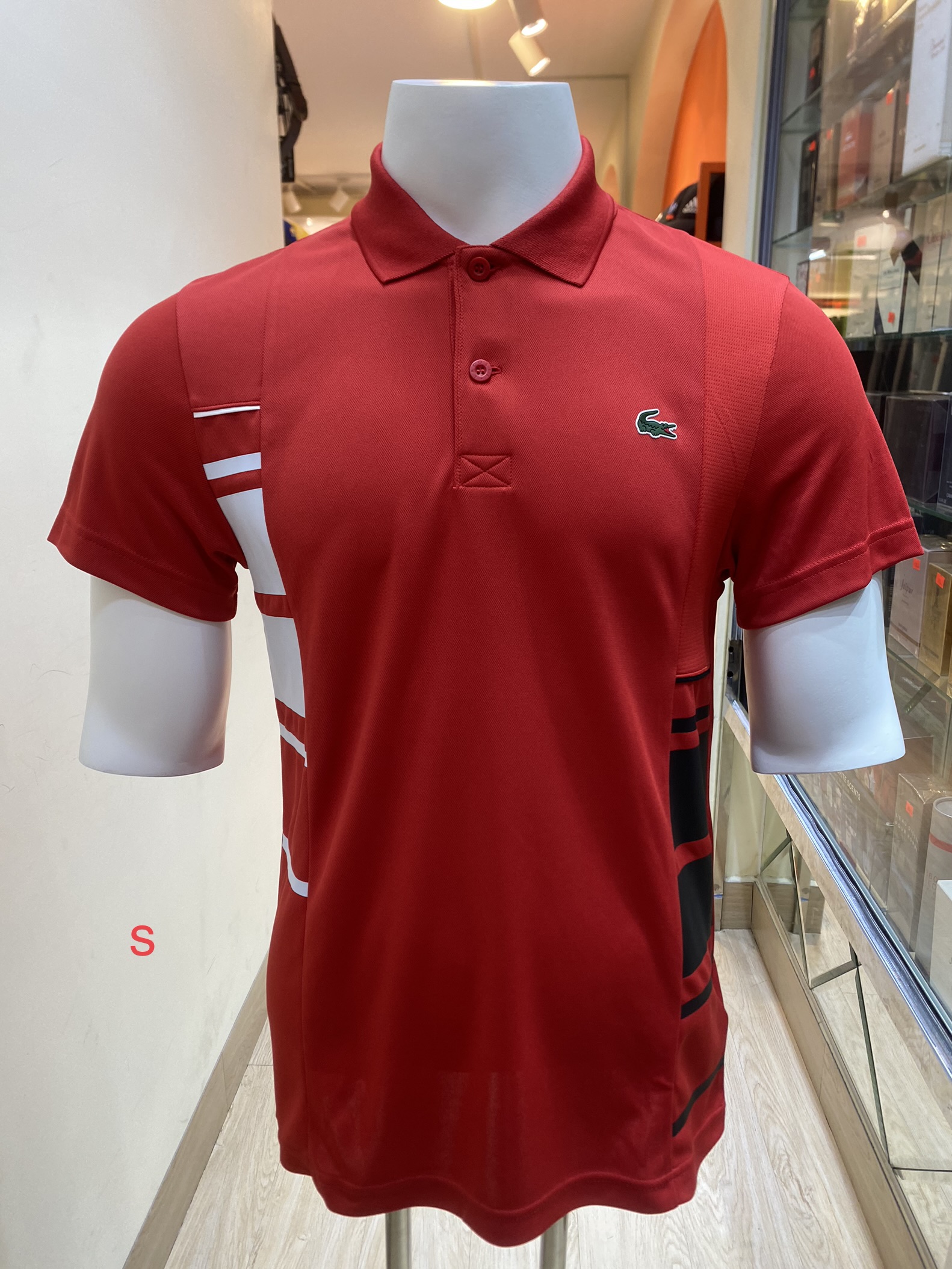Mẫu PoLo siêu phẩm nhà Lacoste đang cháy tại shop