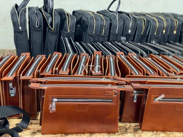 Kinh doanh đồ da thật chất lượng -  hàng tận xưởng .