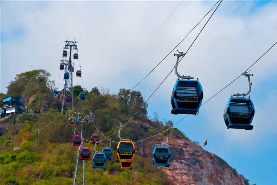 Vé khứ hồi cáp treo Núi Sam