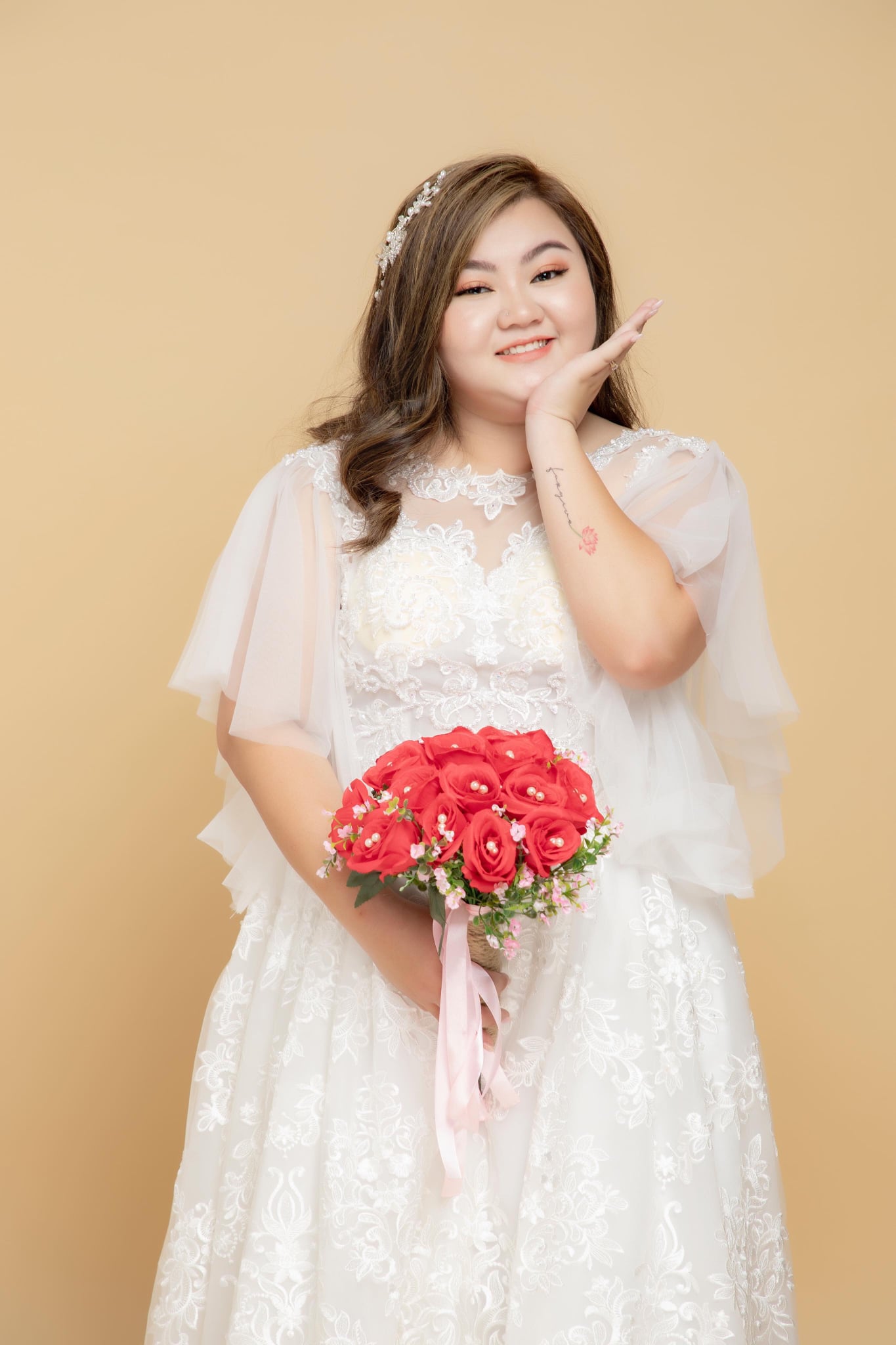 Váy cưới Big Size 60-200kg dành cho nàng dâu Tháng 4