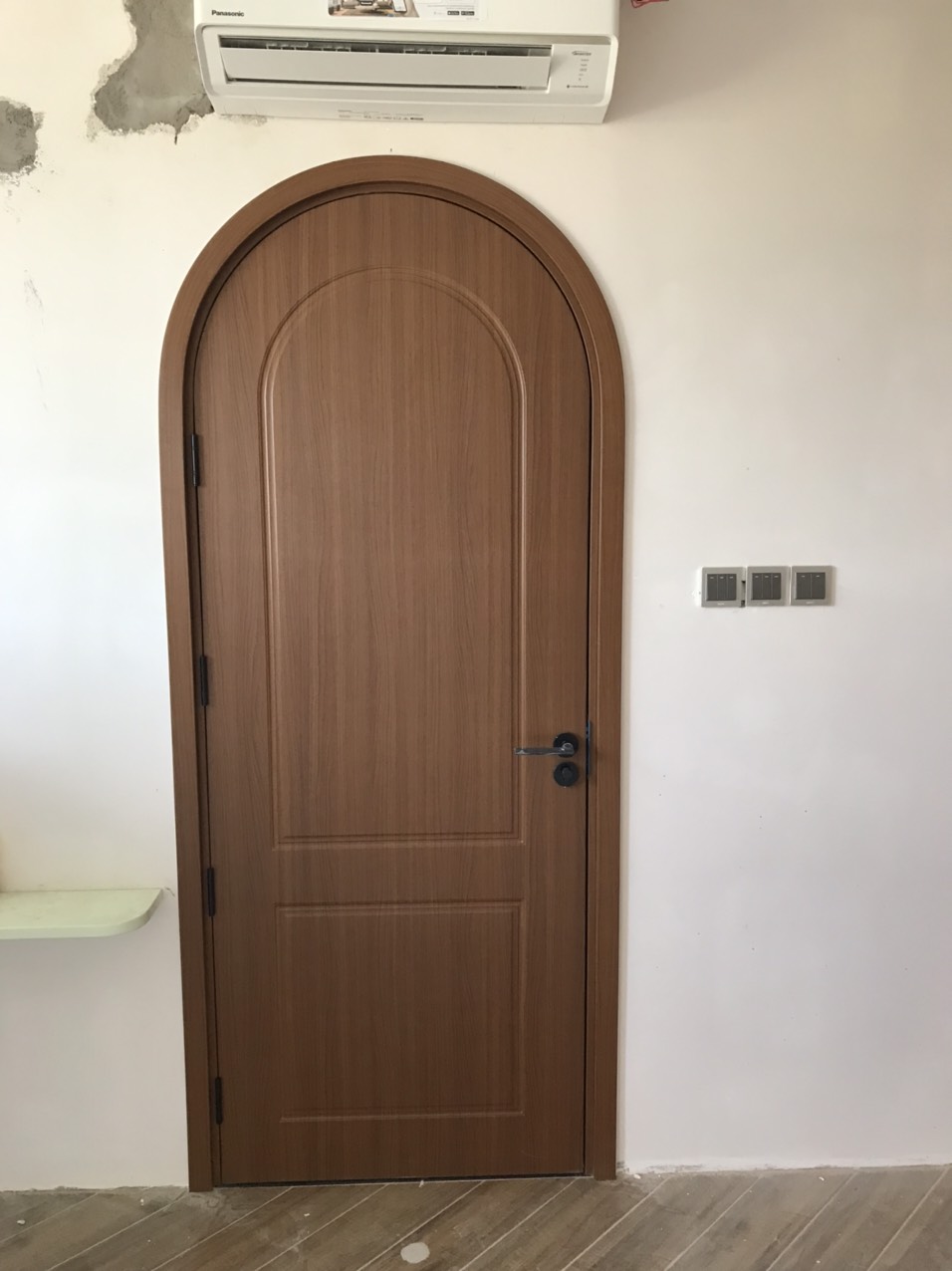 cửa vòm nhựa composite