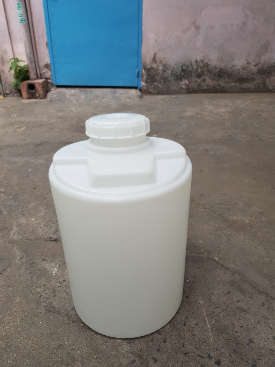 Bồn nhựa 50l/ bồn nhựa đựng hóa chất/ bồn hóa chất/ bồn nhựa PE