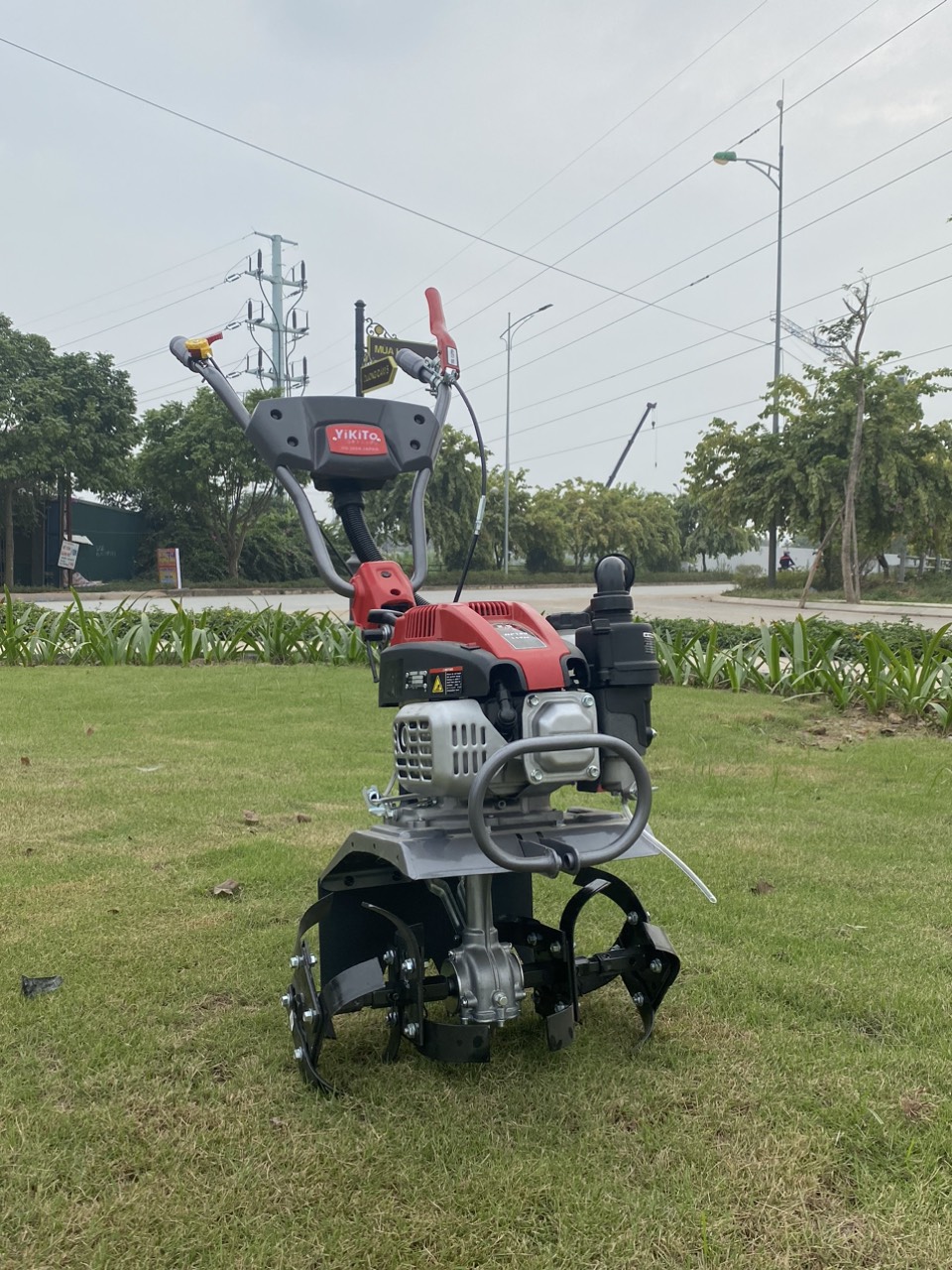 MÁY XỚI ĐẤT ĐA NĂNG YIKITO JAPAN HD900 - 42kg