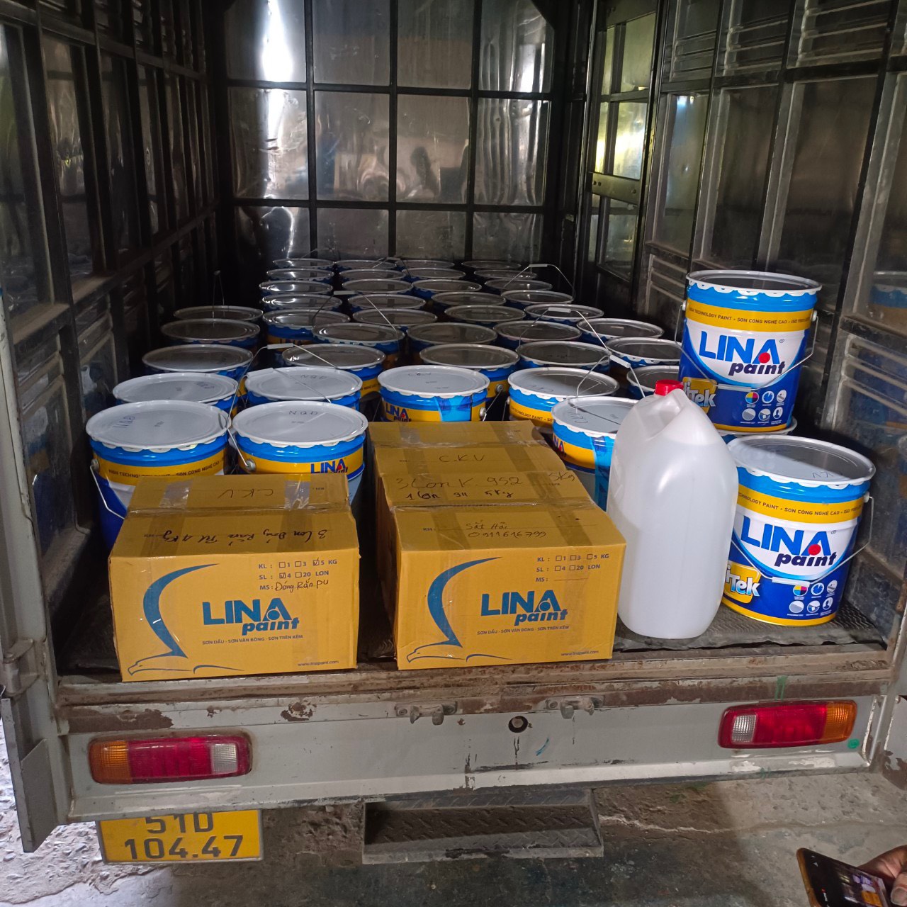 Sơn bóng 2K Lina giá rẻ