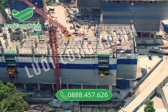 Lưới bao che công trình màu xám