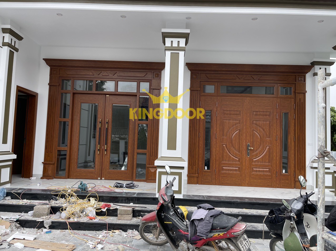 Giá Cửa Thép Vân Gỗ Tại Phú Nhuận - Cửa Thép Chính Hãng