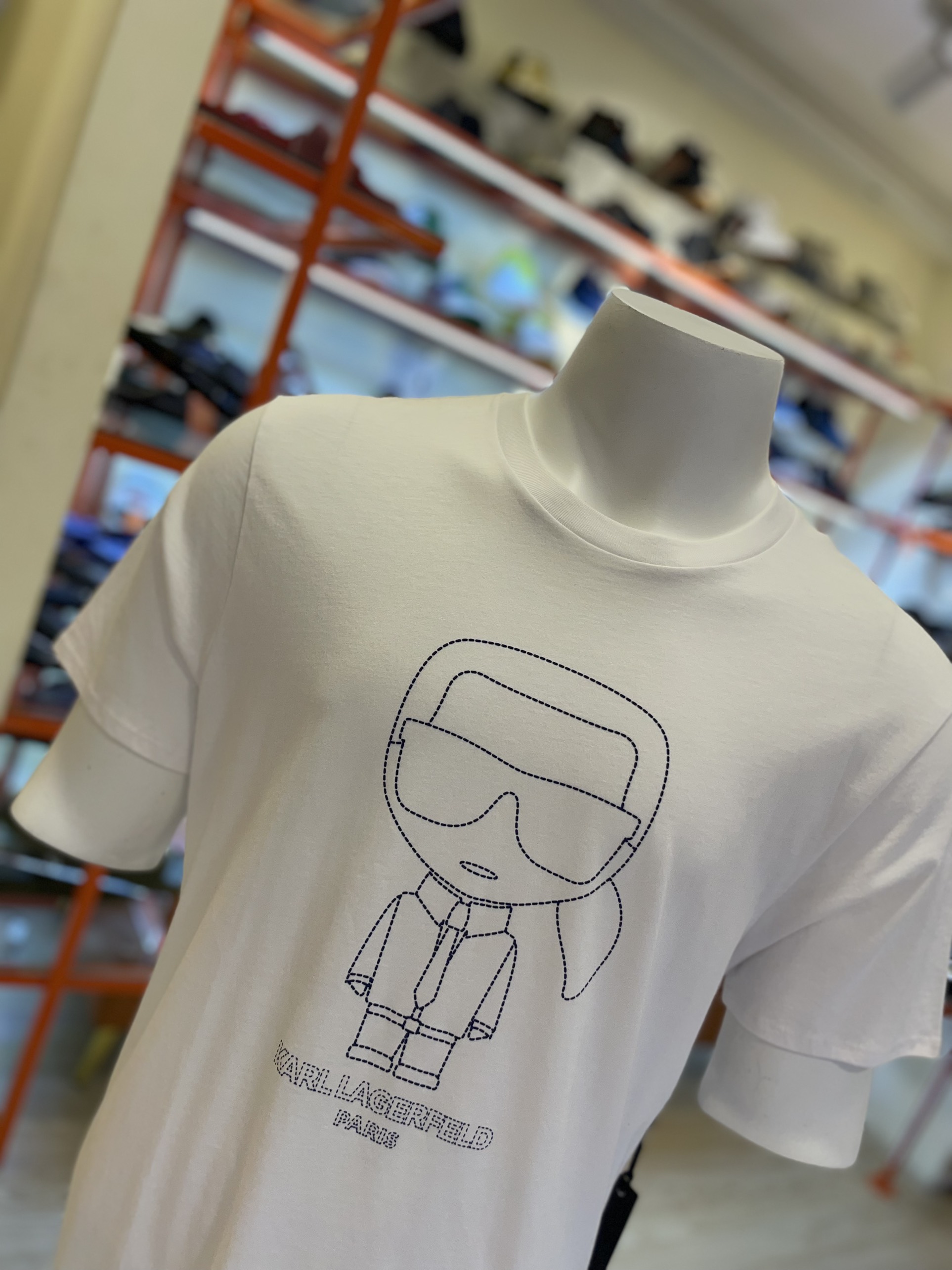 Áo thun Karl Lagerfeld Trắng đẹp cho anh em