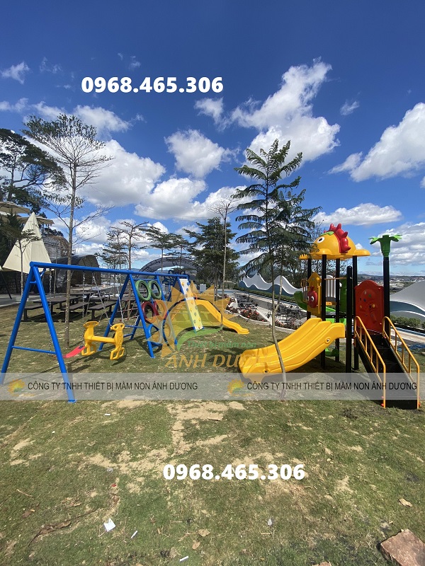 Cầu trượt trẻ em ngoài trời, xích đu trẻ em, thú nhún lò xo khu vui chơi trẻ em