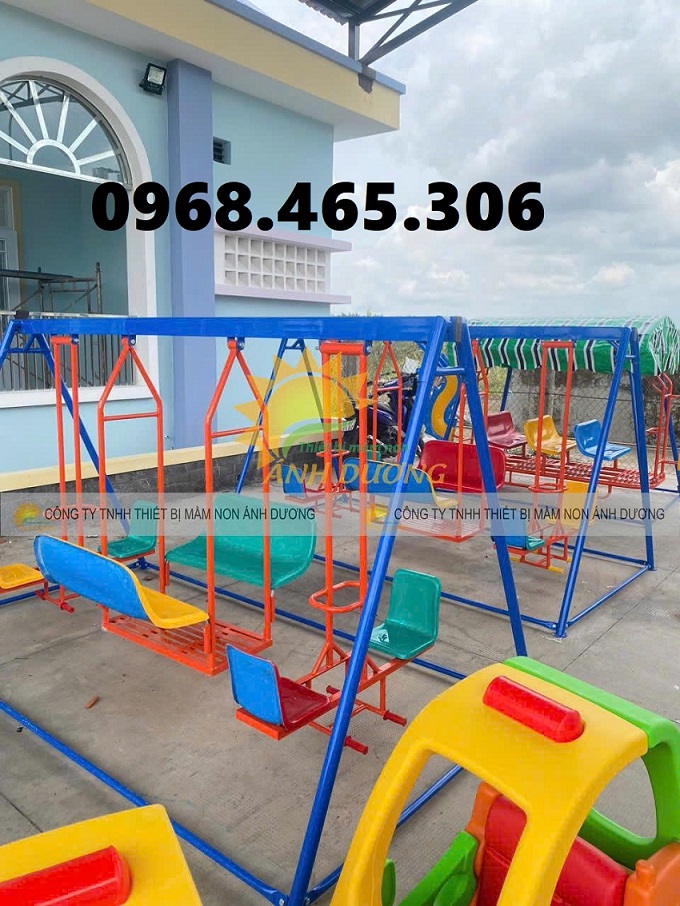 Xích đu trẻ em 3 chỗ ngồi hình con vật , xích đu sắt cho bé mầm