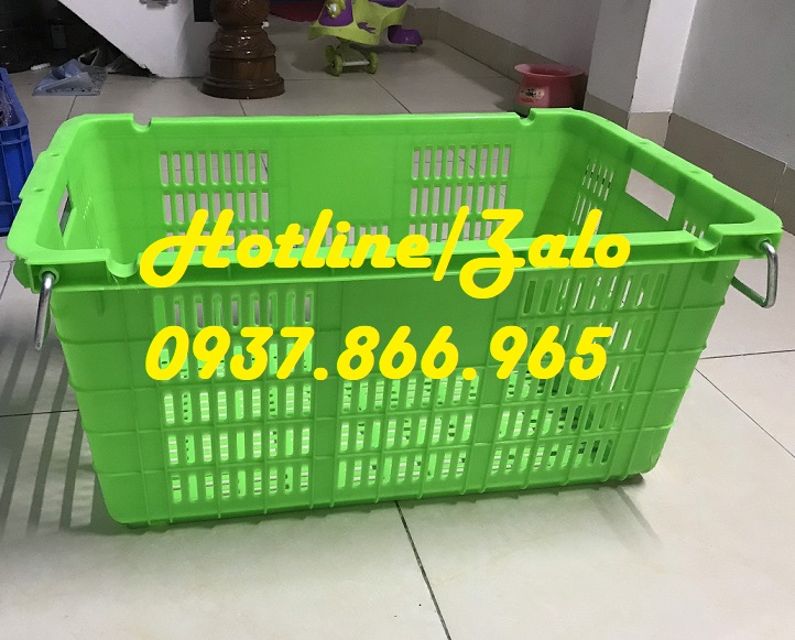 Sóng nhựa đựng trái cây có quai, sọt dùng trong cont lạnh, sọt quai sắt