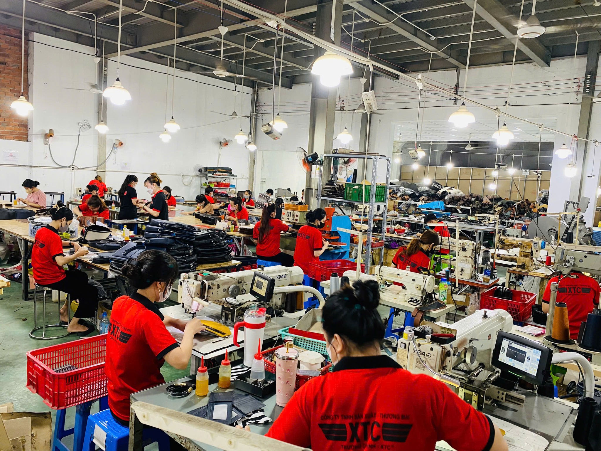 XƯỞNG ĐANG CHẠY HÀNG XUẤT KHẨU – NHẬN THÊM ĐỐI TÁC LÂU DÀI
