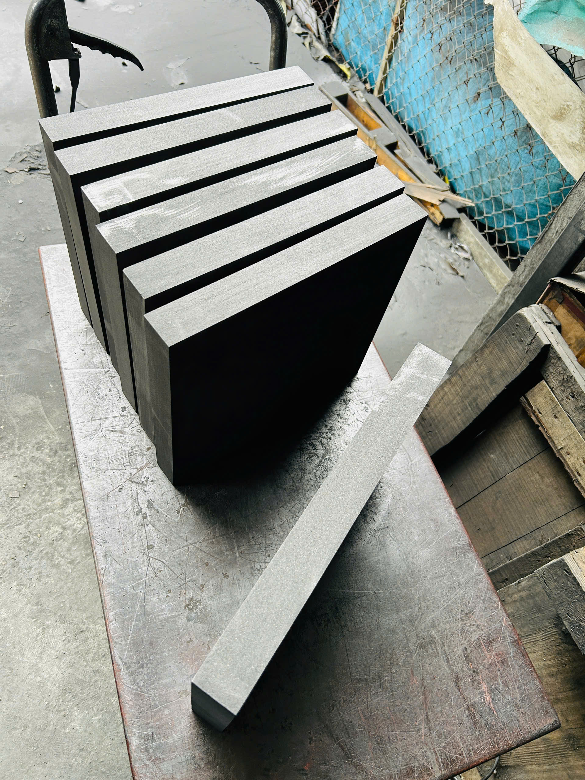 Tổng kho nhập khẩu và phân phối tấm Graphite