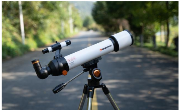 Kính thiên văn khúc xạ Celestron SCTW 70