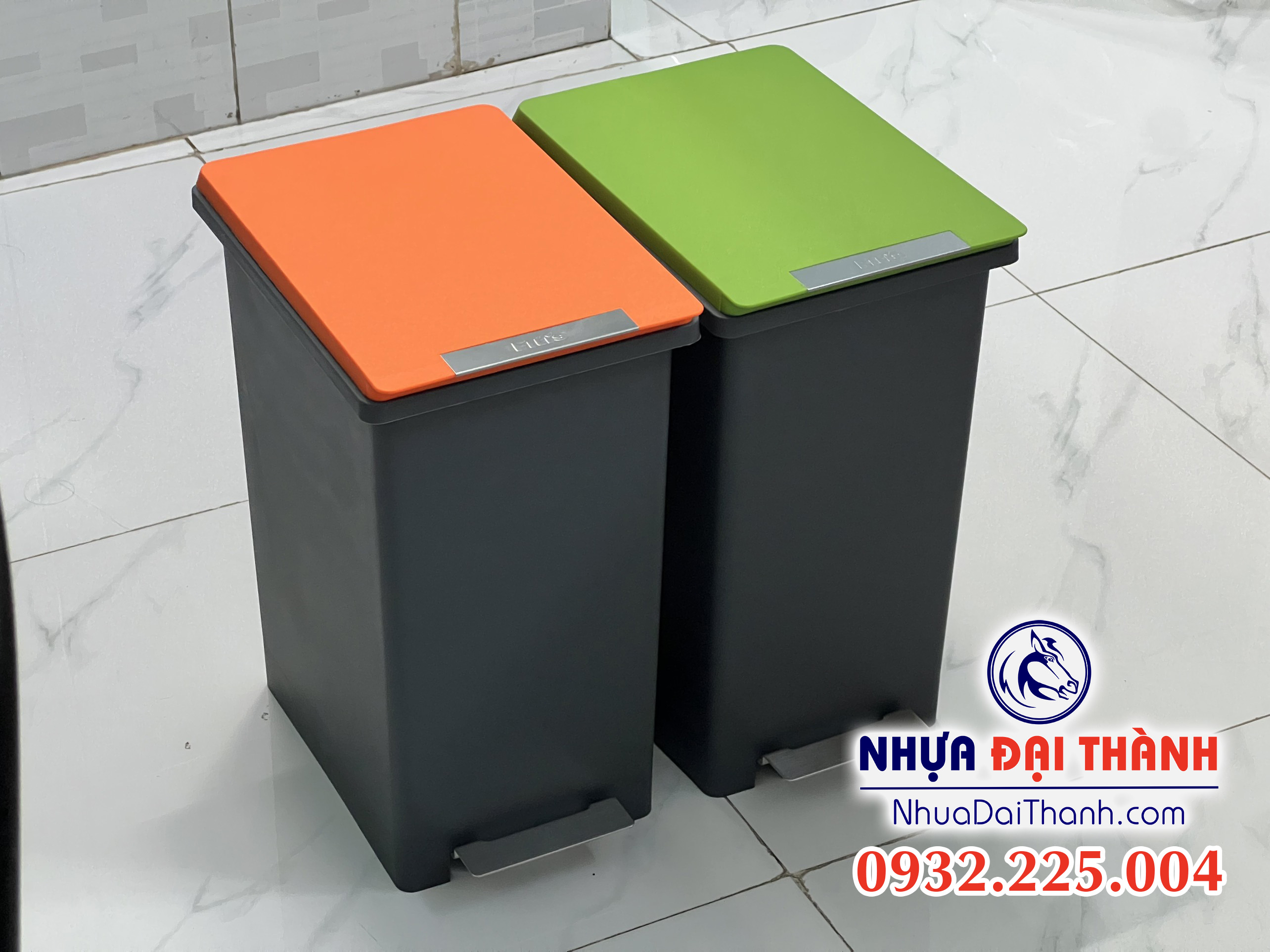 Thùng rác Fitis Compact 10L-20L nhỏ gọn tiện dụng