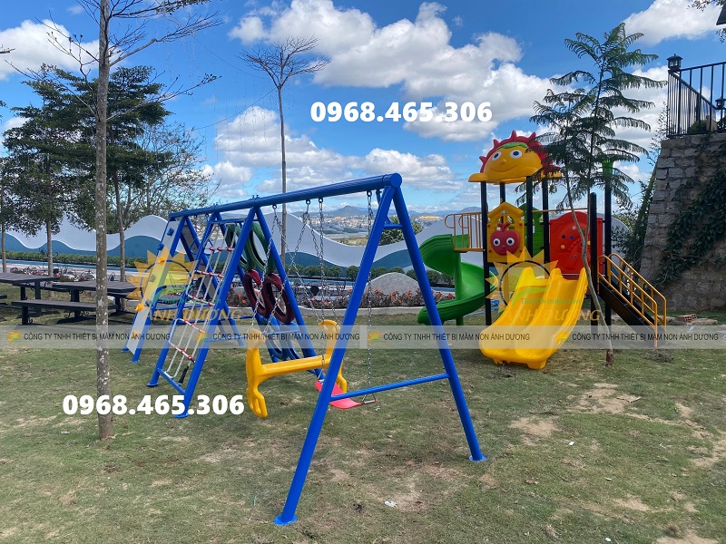 Cầu trượt mầm non ngoài trời, xích đu trẻ em, thang leo mầm non