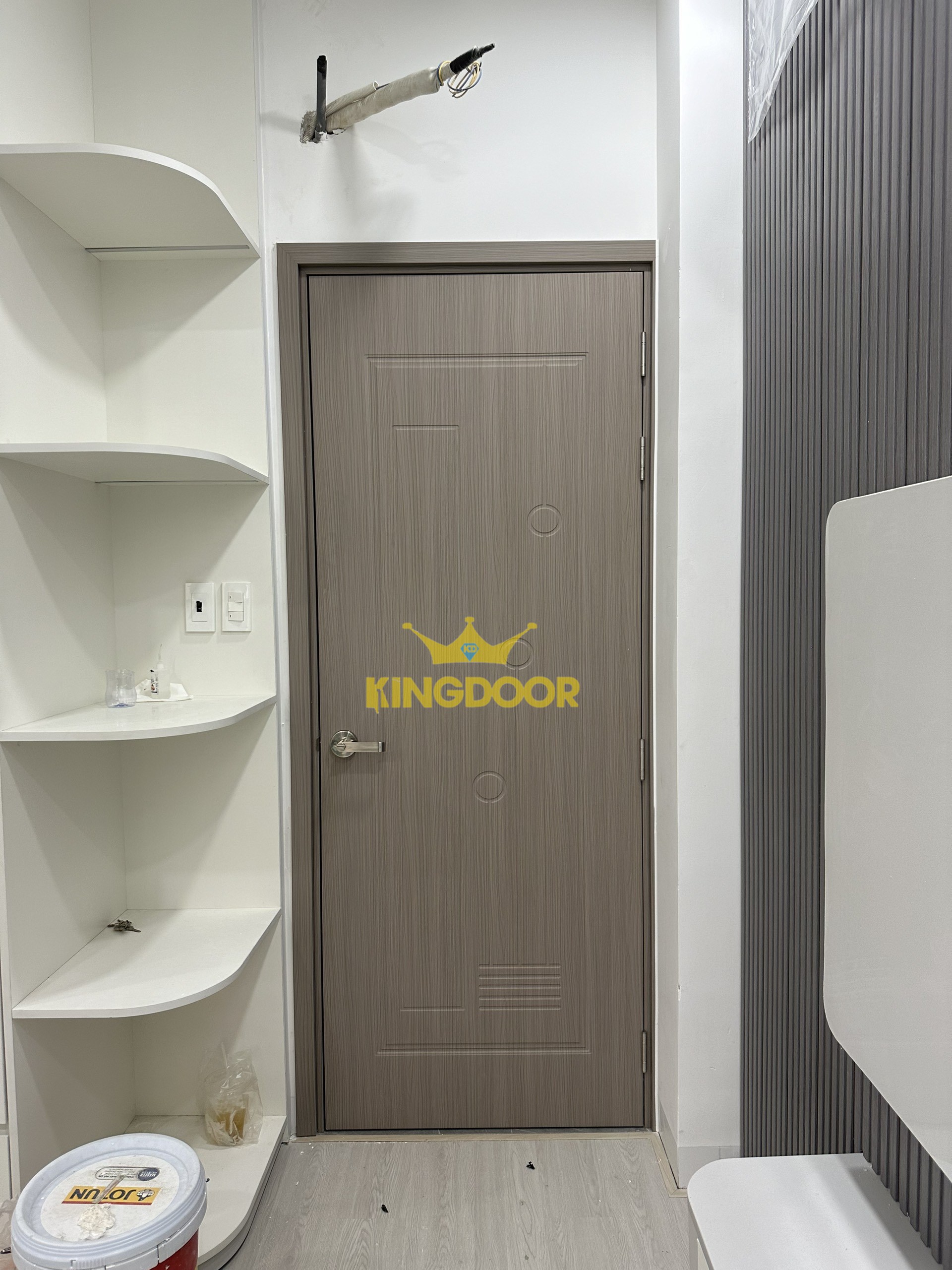 Báo giá cửa nhựa Composite mới nhất tháng 6/2024