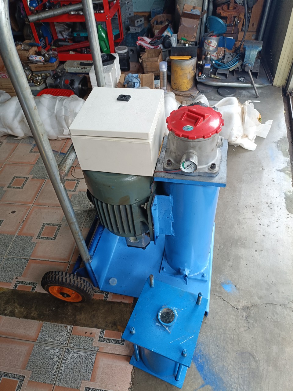 Xe lọc hồi dầu thủy lực di động,