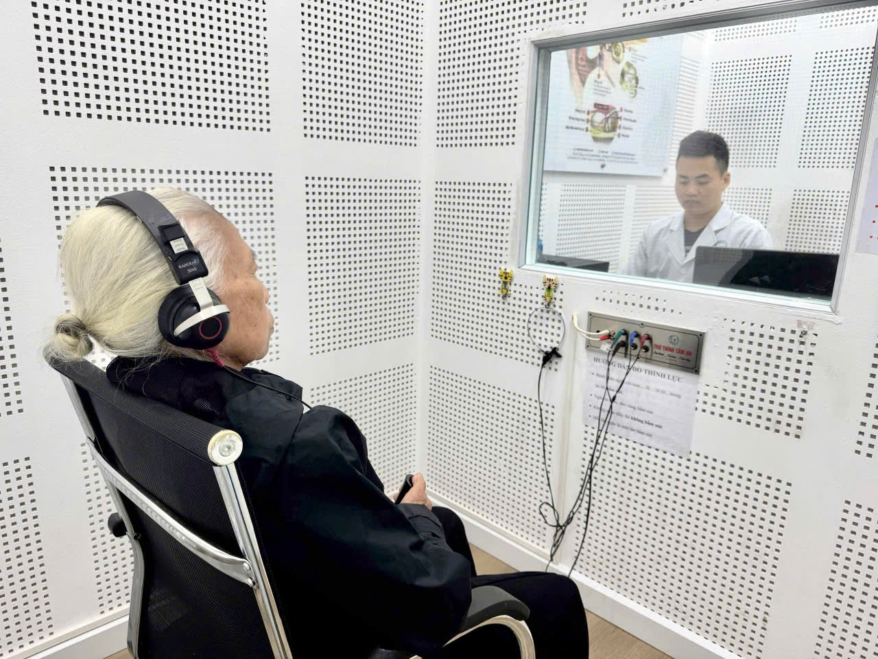 ĐO THÍNH LỰC MIỄN PHÍ – Đừng để nghe kém âm thầm ảnh hưởng cuộc sống