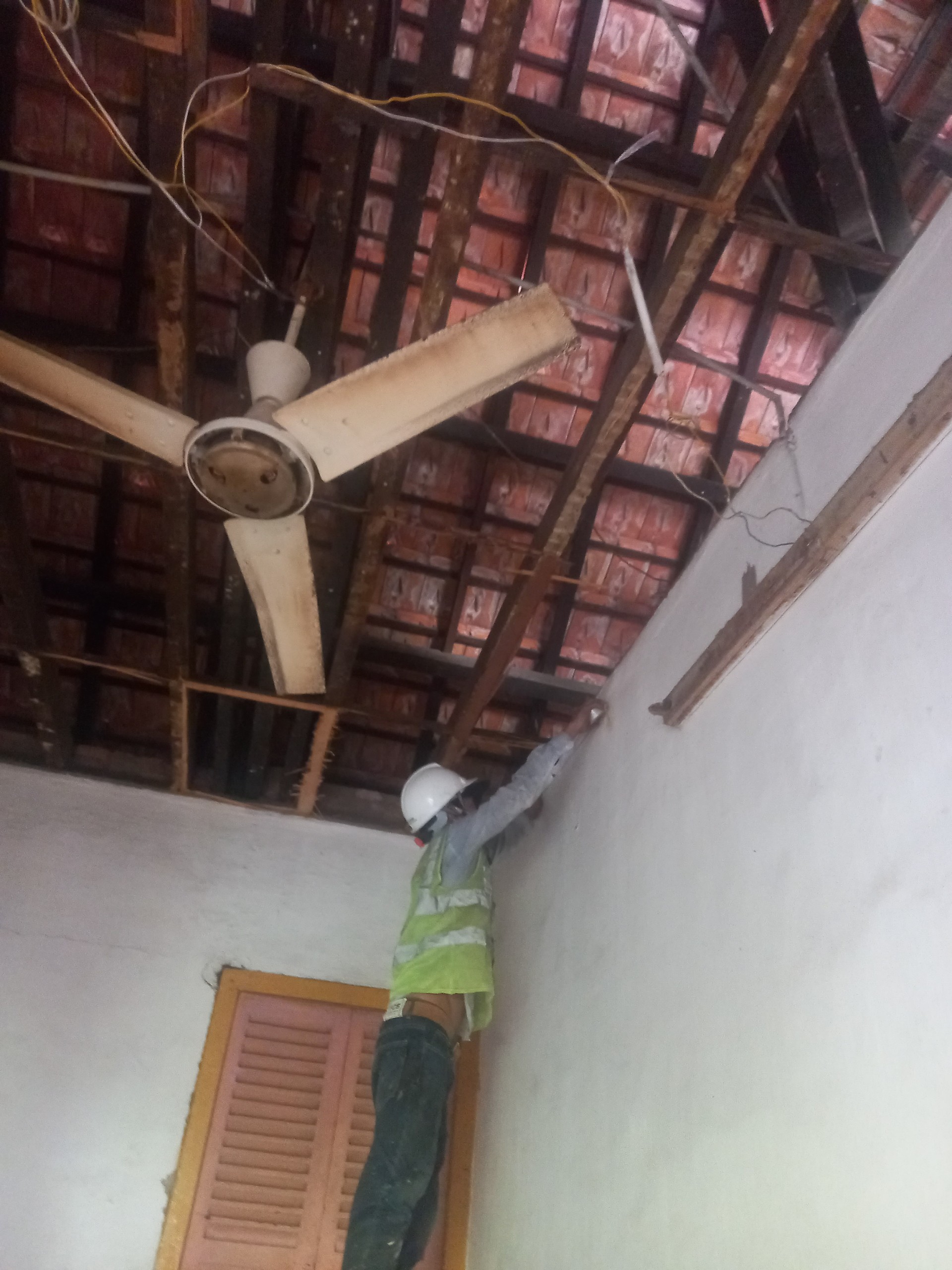 Sửa chữa điện nước tận nhà chỉ 150.000đ-Nguyễn Hoàng Century.