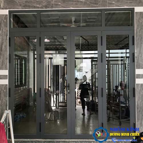 Mẫu cửa nhôm xingfa kính trong suốt